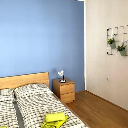 Ferienapartment Passauer Wolf Im Zentrum, Klimatisiert Sankt Poelten Exterior photo