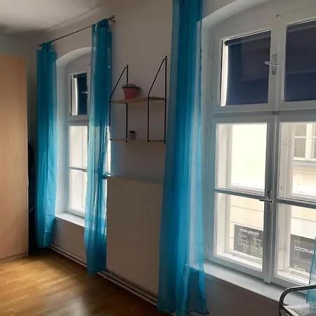 Ferienapartment Passauer Wolf Im Zentrum, Klimatisiert Sankt Poelten Exterior photo
